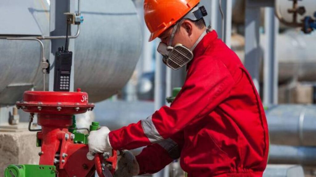 Is Oilfield ServicesEquipment A Good Career Path